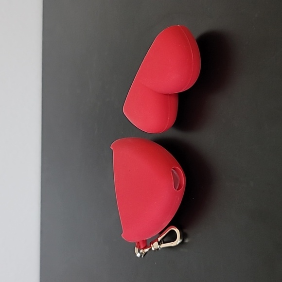 Kate Spade air pod case - Picture 3 of 3